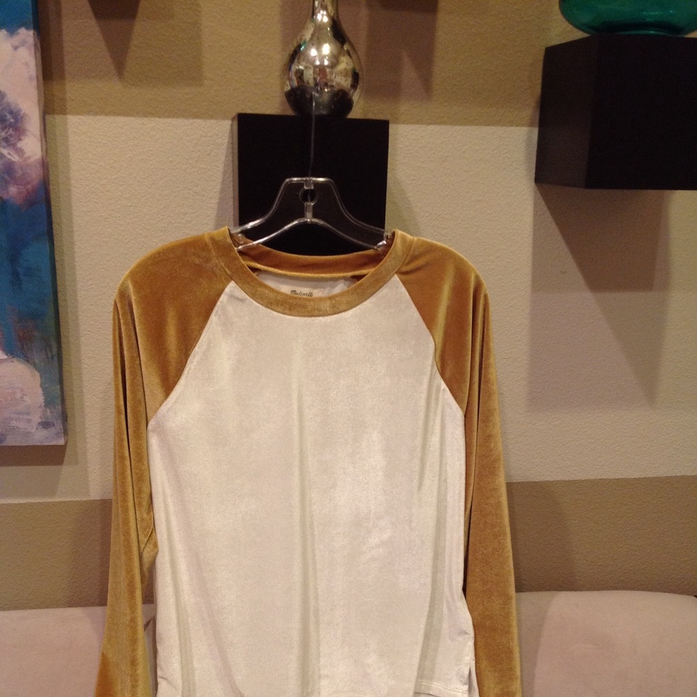 Madewell velour, long-sleeved top. Size M.